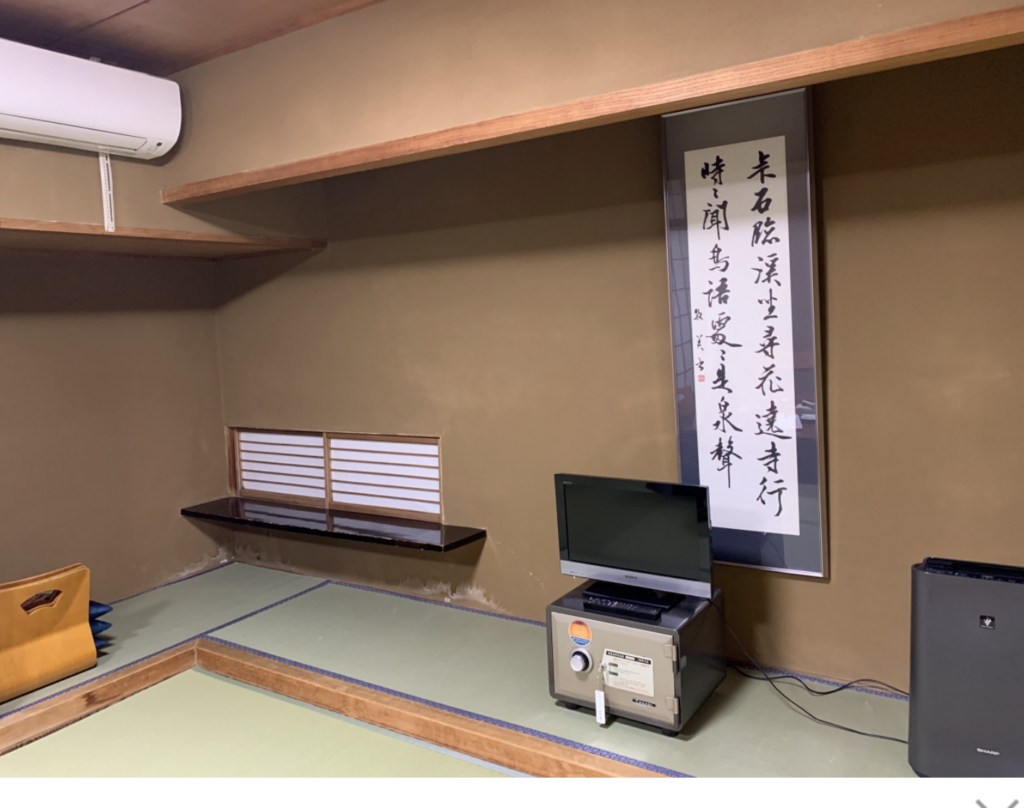 若松本店の客室内