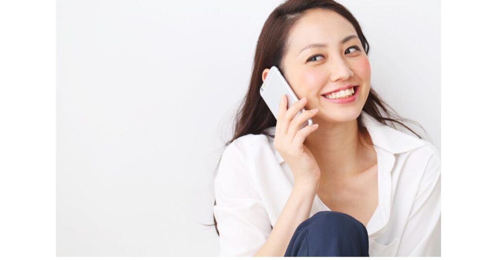 初心者向けで使いやすい電話占いサービスを紹介するイメージ